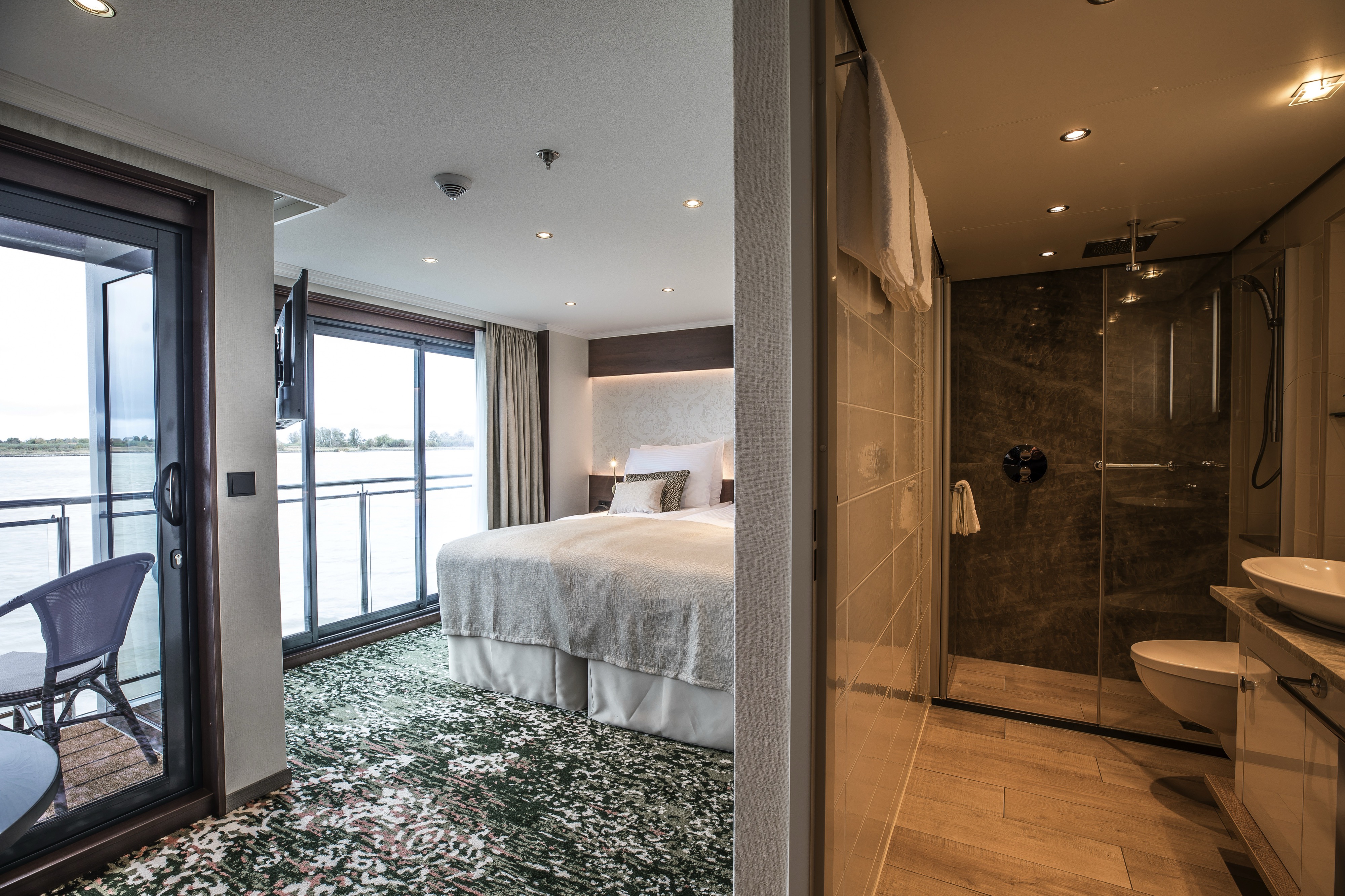 Deluxe Balcony Suites